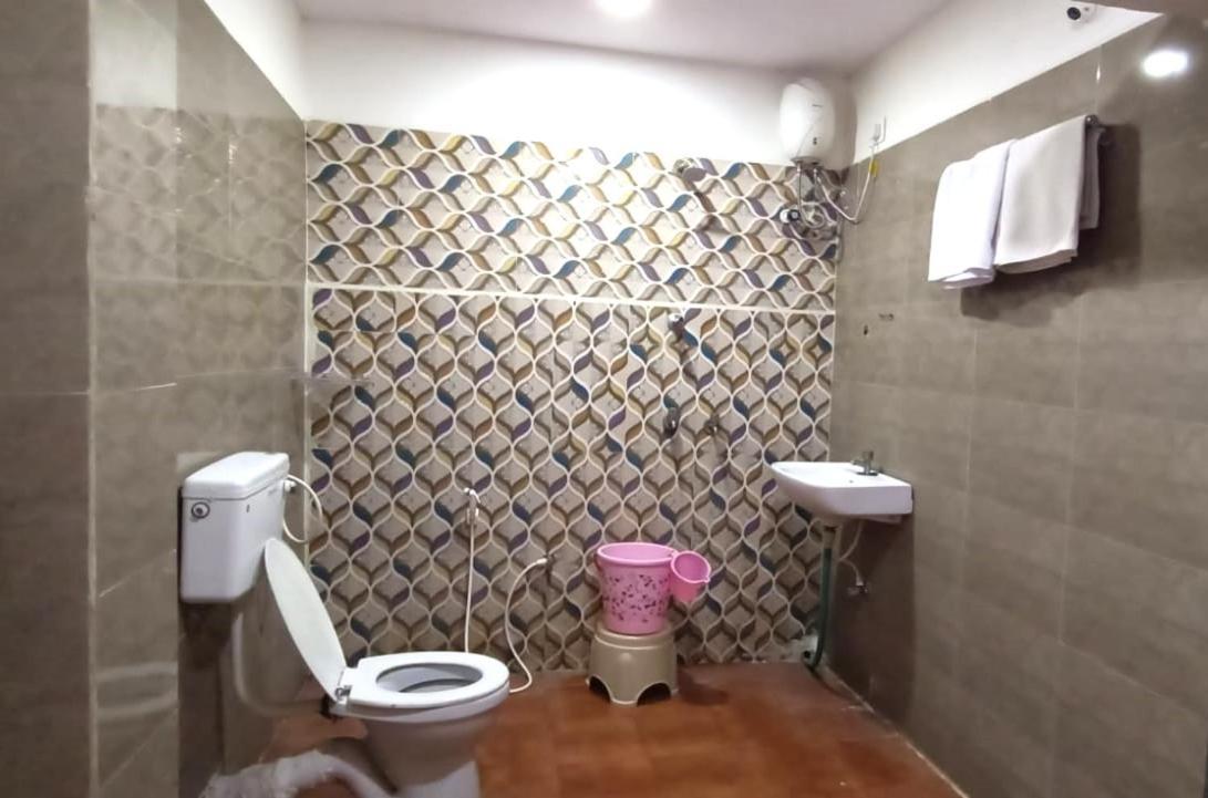 Zora Park Luxury Rooms Visakhapatnam Exterior photo
