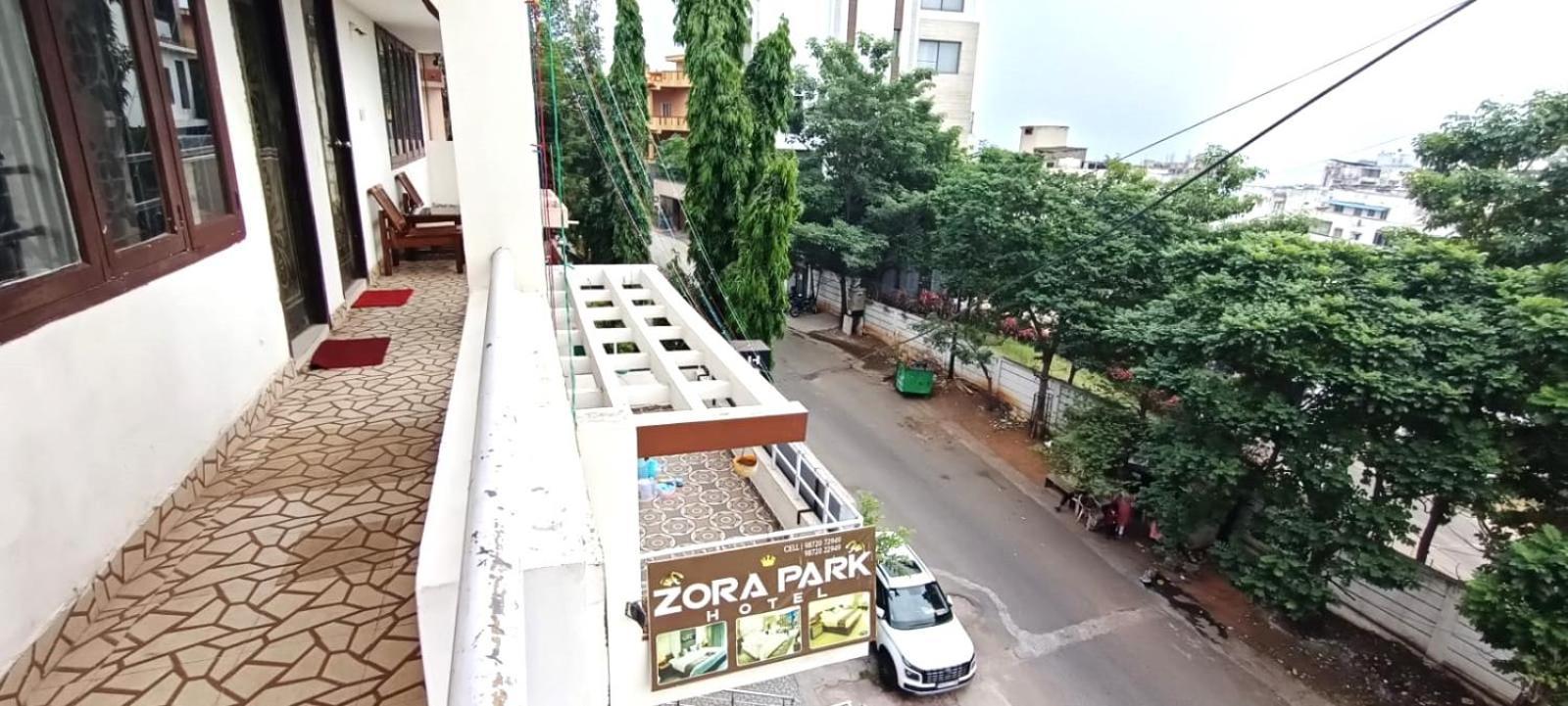 Zora Park Luxury Rooms Visakhapatnam Exterior photo